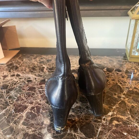 QUALITY Cole Haan Heeled Boot! - Picture 3 of 12